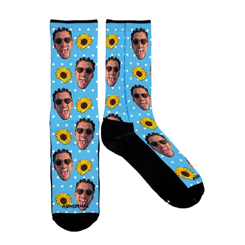 Medias Largas Bad Bunny Girasol - Fondo Celeste